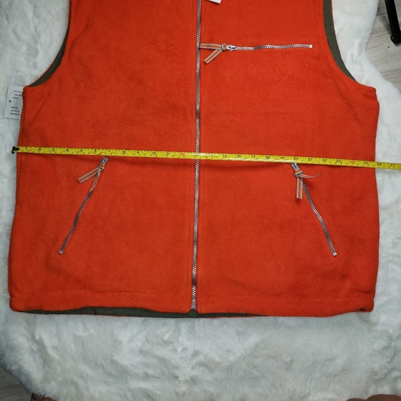 Men Reversible Vest Jacket - Picture 8 of 10
